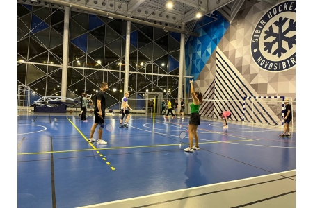 С тренерами Артемом Скуковским и Ариной Чекалдиной для Д и Е (начальный)