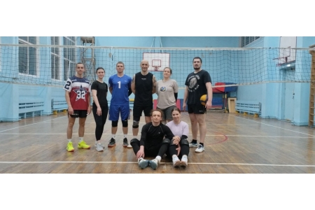 Игра смешанный уровень🏐