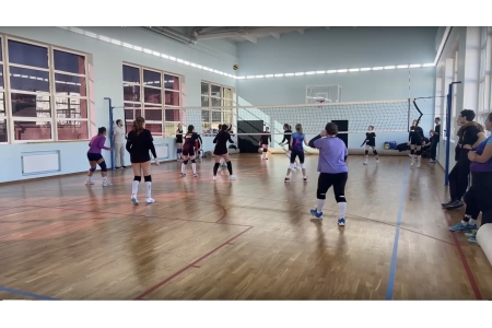 Женская тренировка медиум (м. Елизаровская, 7 минут)