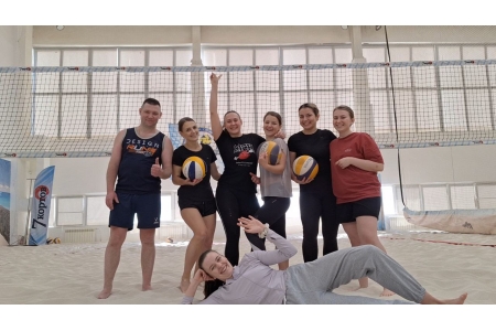 Тренировка по пляжному волейболу с Анной Спичка