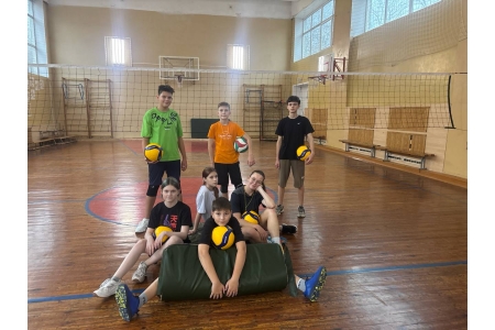 ДЕТСКИЕ ТРЕНИРОВКИ по волейболу С АННОЙ СПИЧКА (12-14 лет)