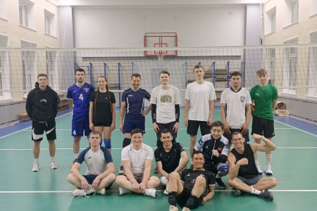 Игра уверенного среднего уровня (м. ВДНХ)
