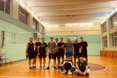 Игра в волейбол средний минус от 2,5⭐️ (м. Стахановская)