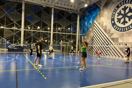 С тренерами Артемом Скуковским и Ариной Чекалдиной для Д и Е (начальный)