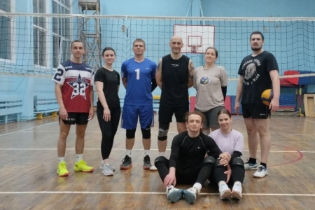 Игра смешанный уровень🏐