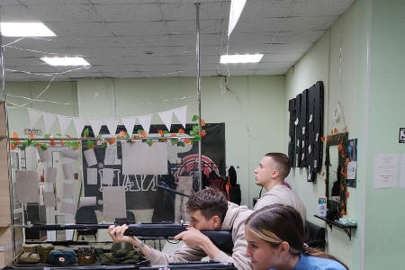 Пробное занятие по стрельбе из пневматической винтовки