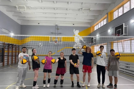 ДЕТСКИЕ ТРЕНИРОВКИ по волейболу с МАКСИМОМ ТИЩЕНКО (11-14 лет)