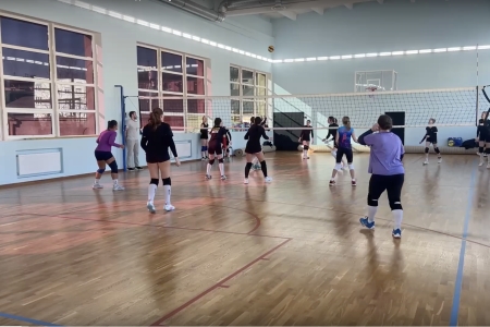 Женская тренировка медиум (м. Елизаровская, 7 минут)