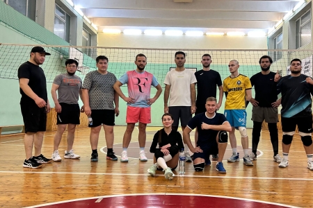 Игра в волейбол средний минус от 2,5⭐️ (м. Стахановская)