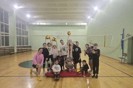 ДЕТСКИЕ ТРЕНИРОВКИ по волейболу с МАКСИМОМ ТИЩЕНКО (11-14 лет)