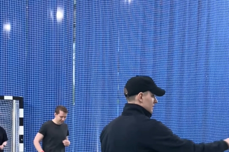 Тренировка по теннису