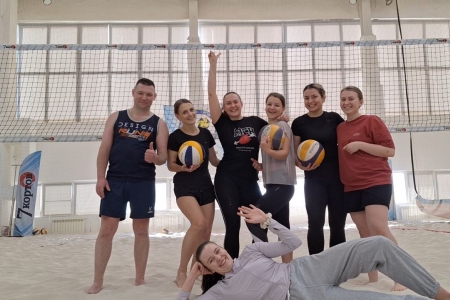 Тренировка по пляжному волейболу с Анной Спичка