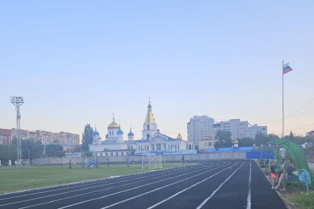 Групповые тренировки по бегу на короткие дистанции