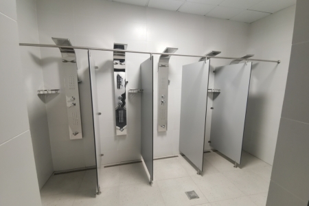 С тренерами Артемом Скуковским и Ариной Чекалдиной для Д и Е (начальный)