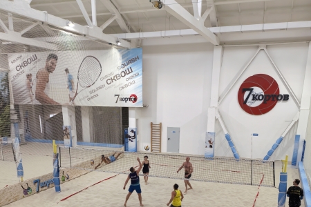 Тренировка по пляжному волейболу