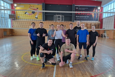 Игра в волейбол (2 часа, смешанный уровень)